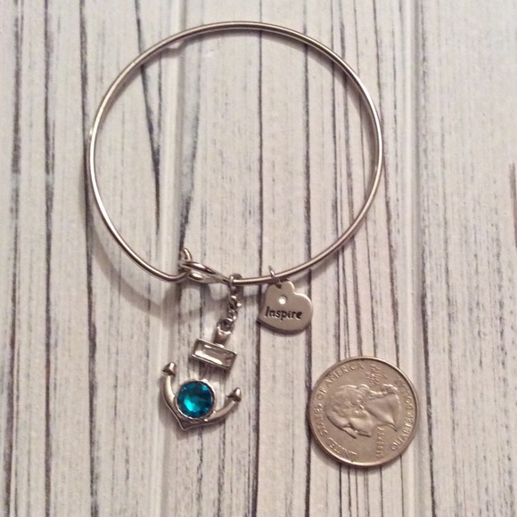 Anchor Swarovski Crystal Charm Bracelet - Picture 3 of 5